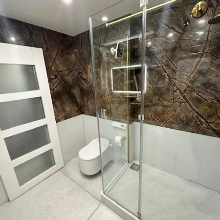 Unique Luxury Home In The Heart Of London. Air Conditioned With Private Garden Exterior photo